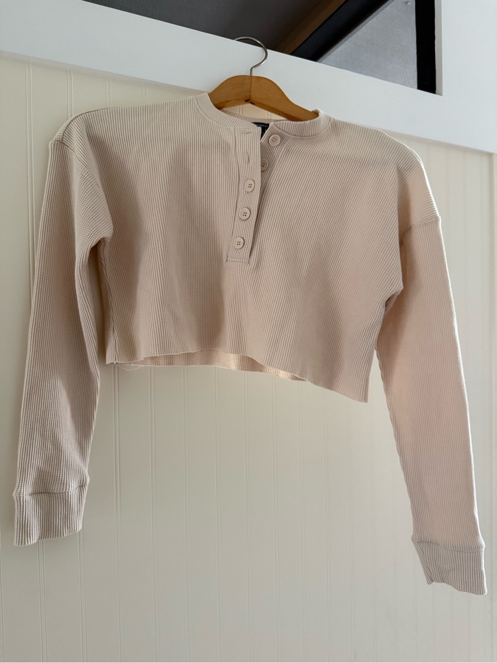 Forever 21 Women S Cropped Ribbed Henley Sweatshirt - Cream Utility Athleisure